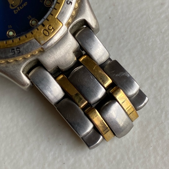 Vintage Fossil Watch Two Tone Blue Dial Round Silver Gold Bracelet am 3250 - Picture 10 of 10